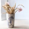 antikapratica_tattooed-ceramics_handmade-in-berlin_Vase_Amor_vincit_2024_marta_maria_trenti