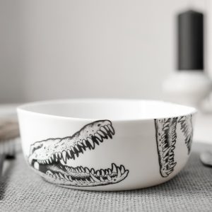 antikapratika_tattooed-ceramics_handmade-in-berlin_Black_Lines_bowl_flat_crocco