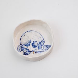 Porcelain Vessel Skull & Gold – Handmade by Marta Maria Trent